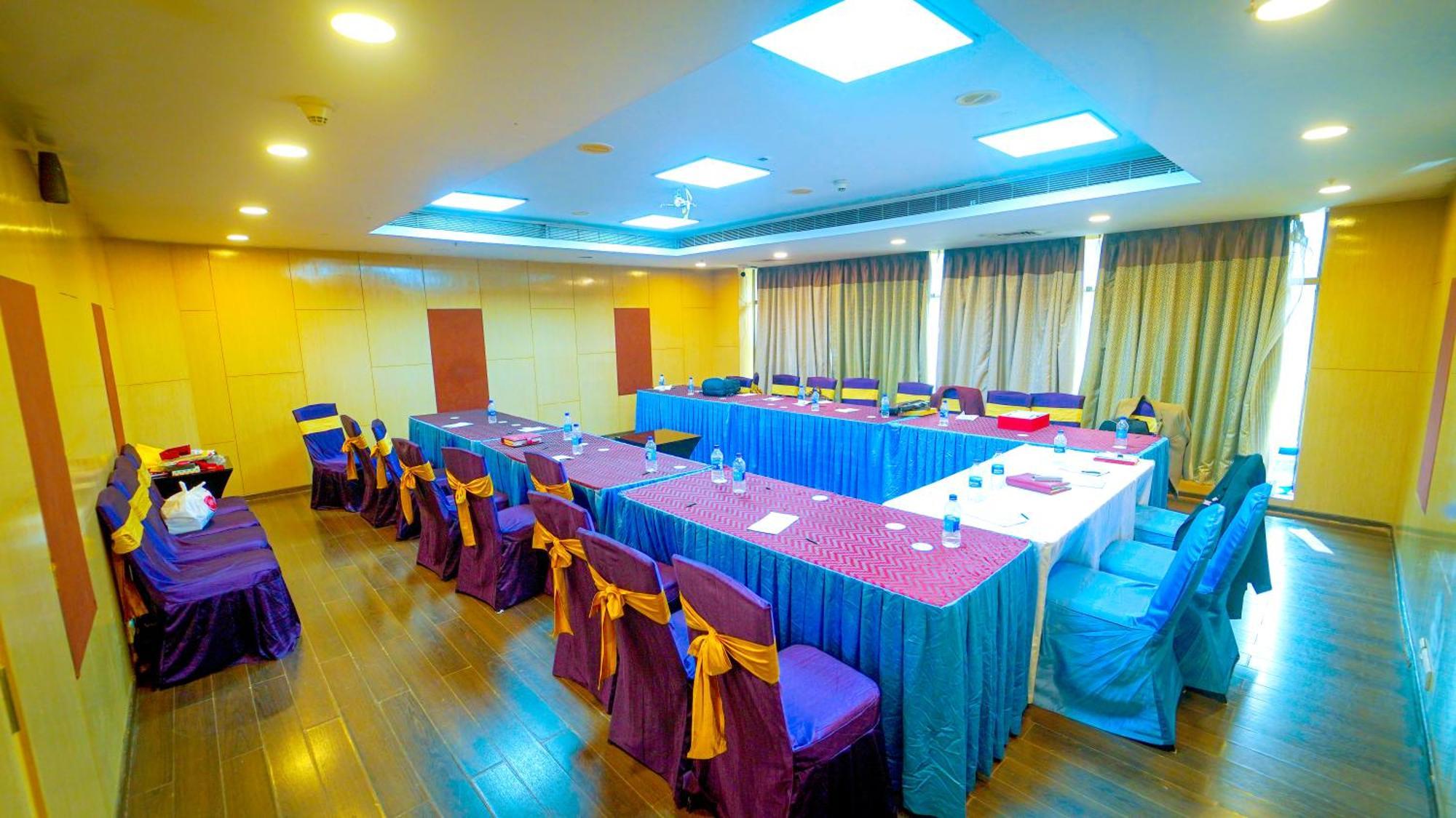 Hotel The Plaza Hyderabad Exterior foto